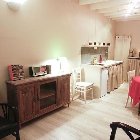 La Maison De Noemie Arles Eksteriør billede